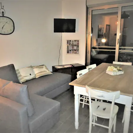 Di Luna Apartman *